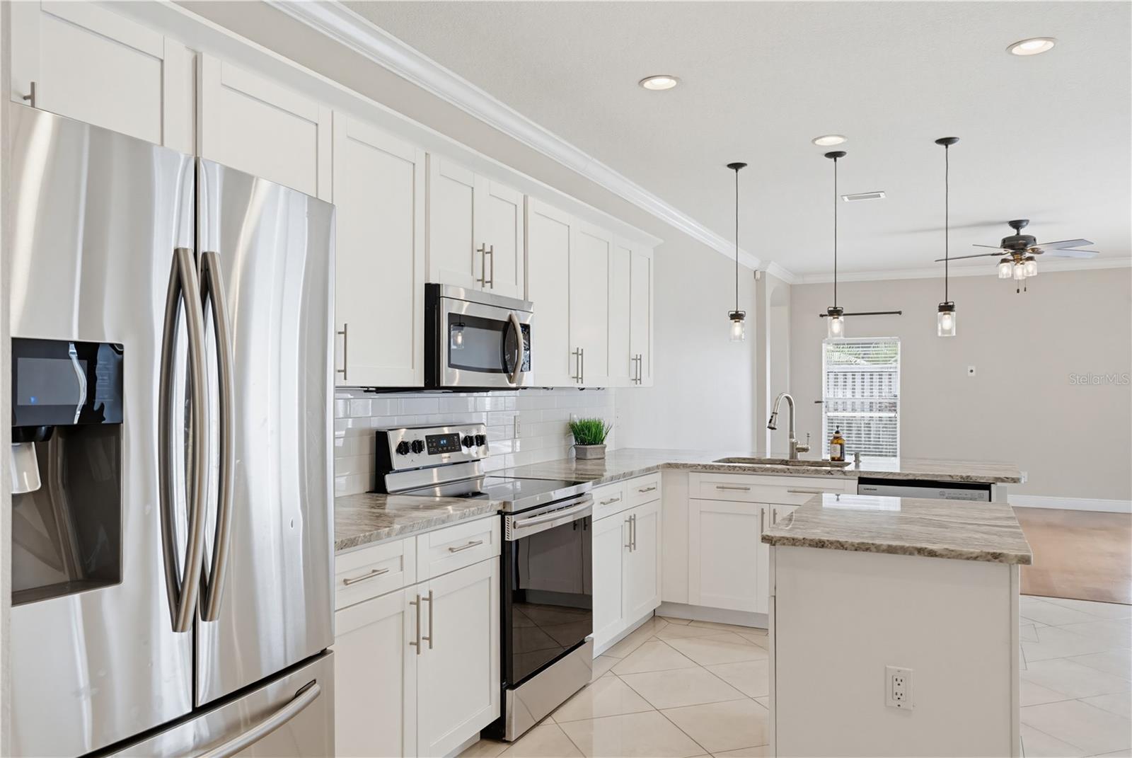 10115 KINGSBRIDGE AVE, TAMPA, FL, 33626