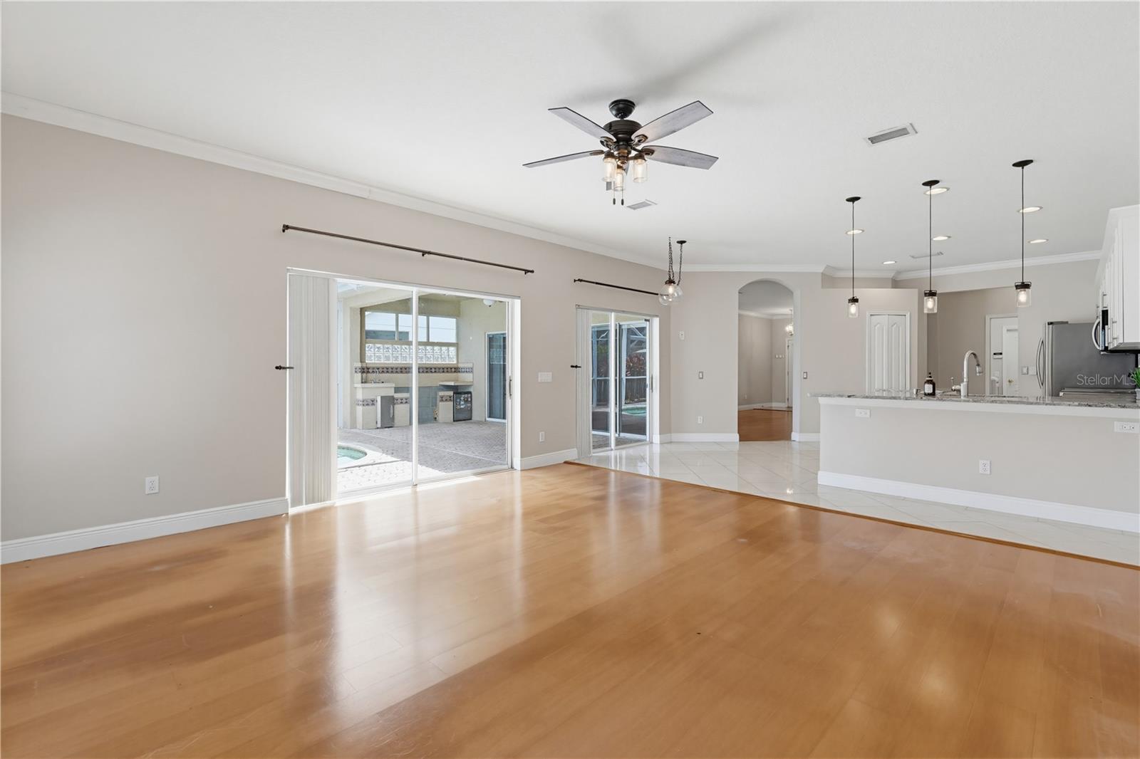 10115 KINGSBRIDGE AVE, TAMPA, FL, 33626