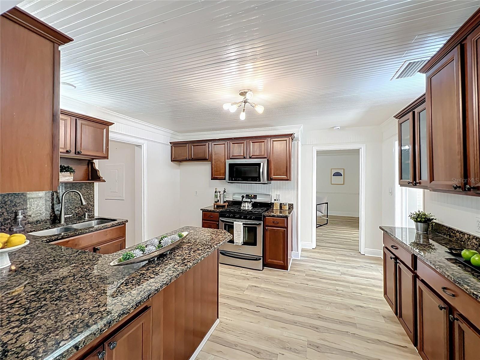 BEACON HILL, LAKELAND, FL, 33803