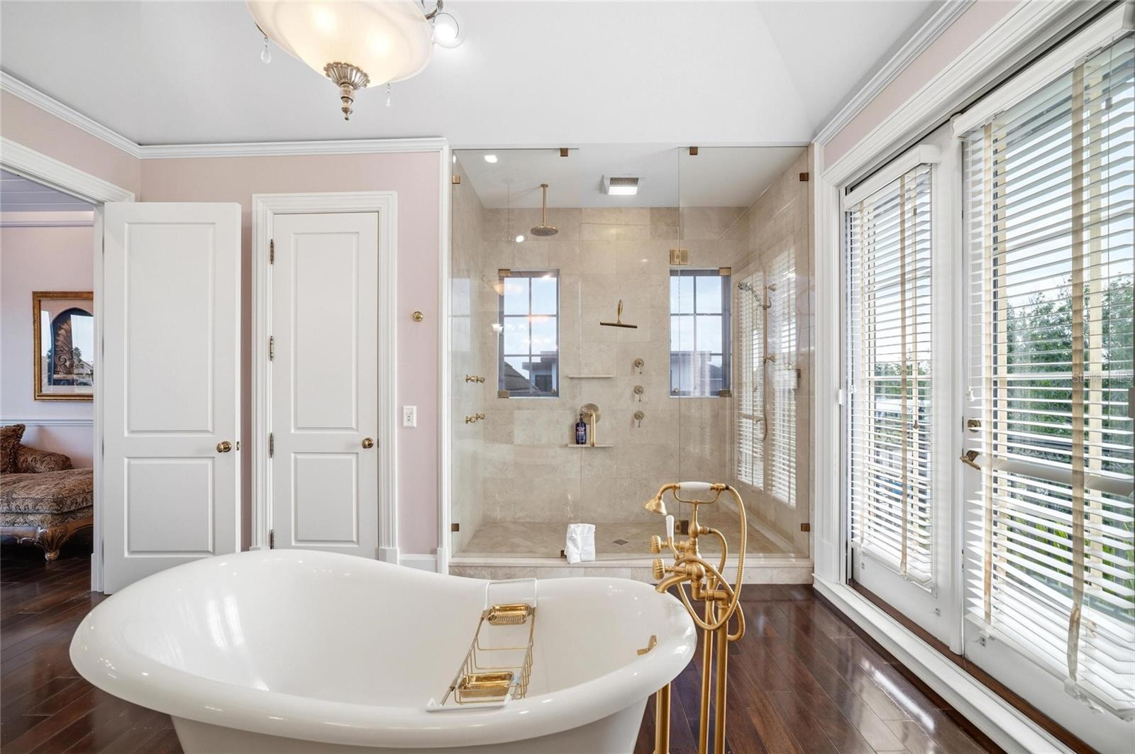 6438 HOLLYWOOD BLVD, SARASOTA, FL, 34231