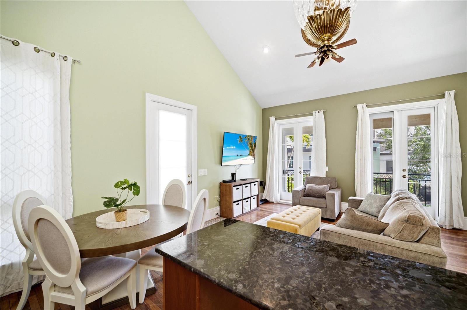 6438 HOLLYWOOD BLVD, SARASOTA, FL, 34231