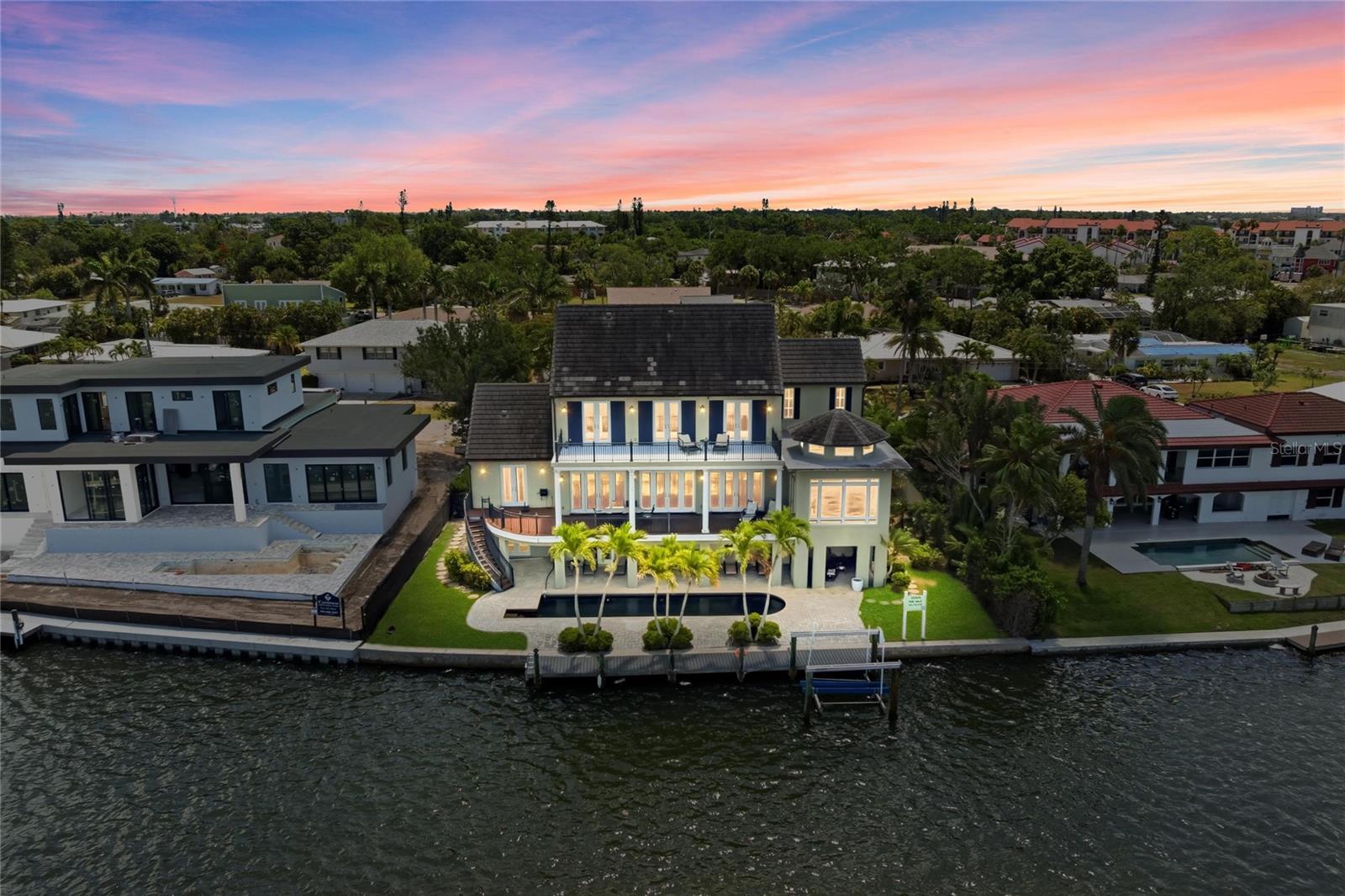 6438 HOLLYWOOD BLVD, SARASOTA, FL, 34231