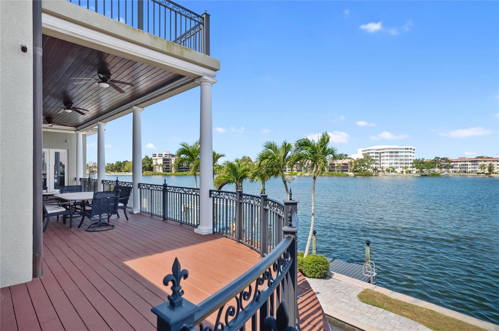 6438 HOLLYWOOD BLVD, SARASOTA, FL, 34231