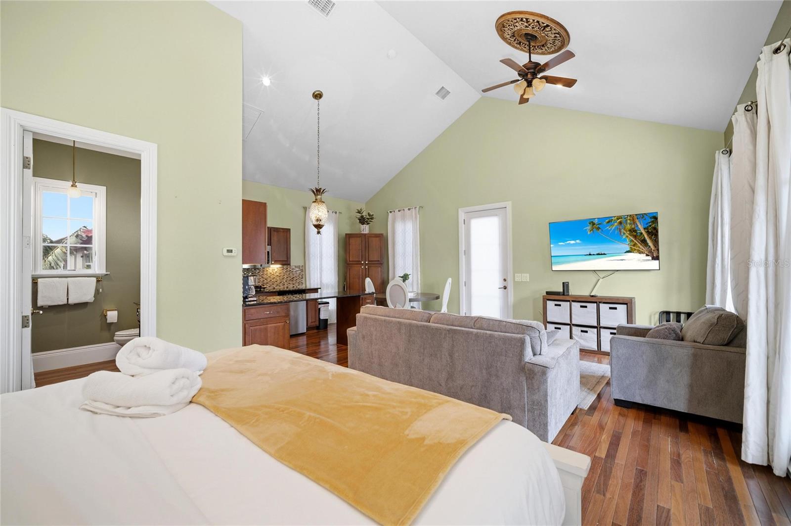 6438 HOLLYWOOD BLVD, SARASOTA, FL, 34231