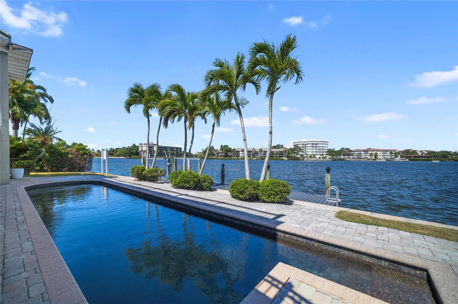 6438 HOLLYWOOD BLVD, SARASOTA, FL, 34231