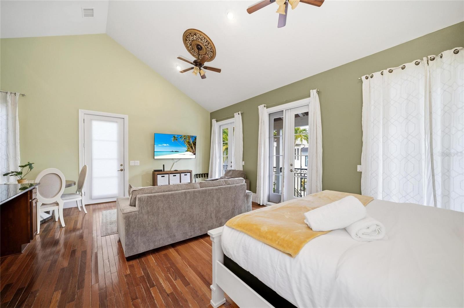 6438 HOLLYWOOD BLVD, SARASOTA, FL, 34231