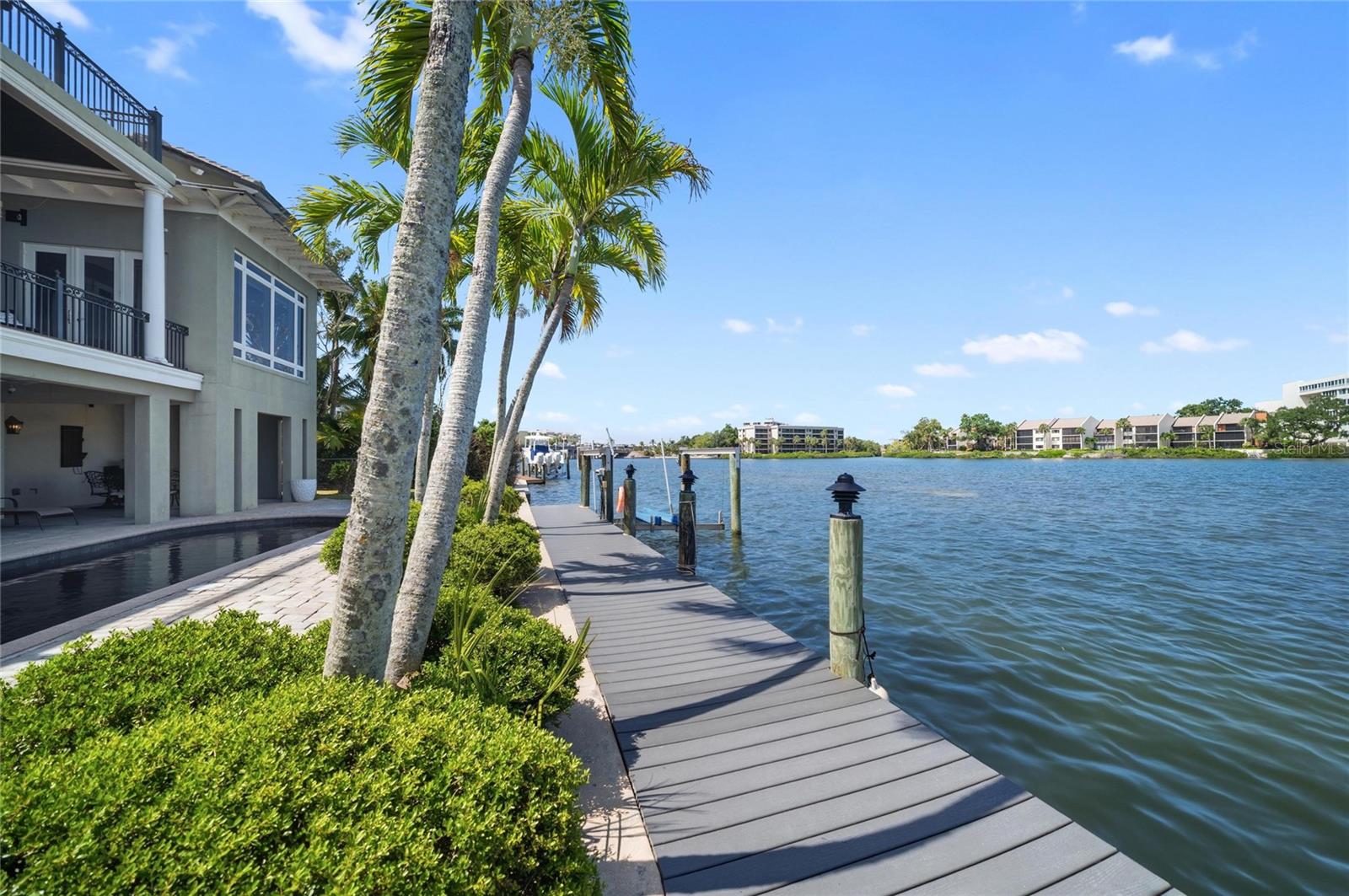 6438 HOLLYWOOD BLVD, SARASOTA, FL, 34231