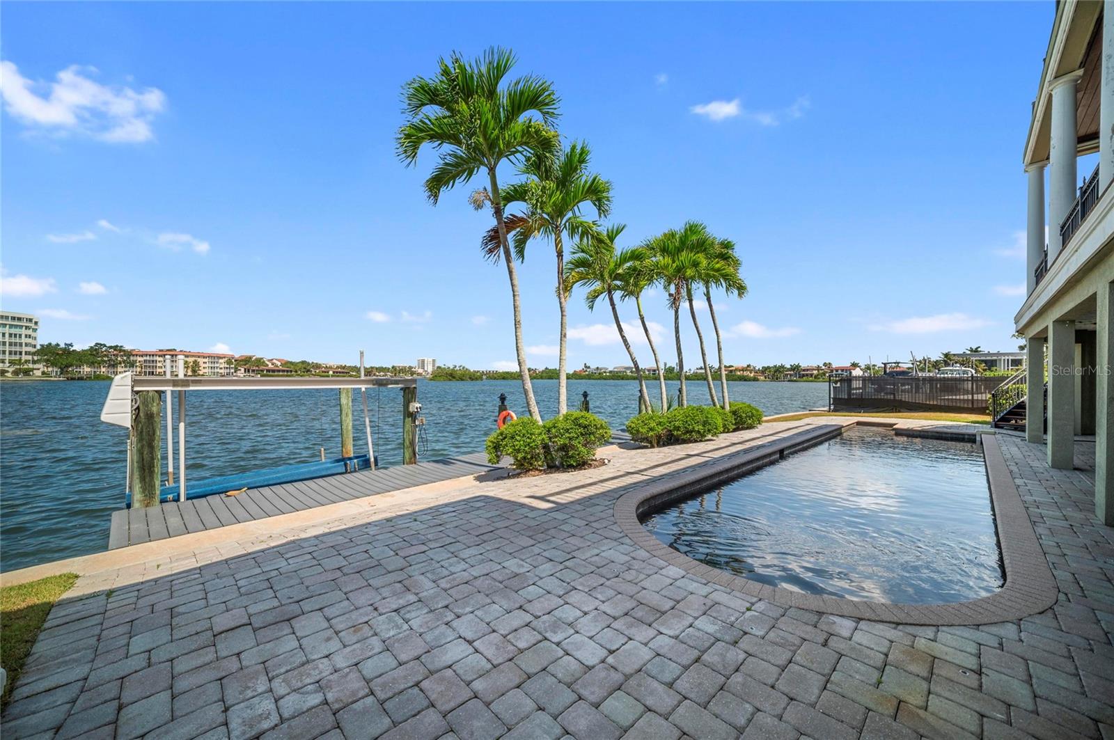 6438 HOLLYWOOD BLVD, SARASOTA, FL, 34231
