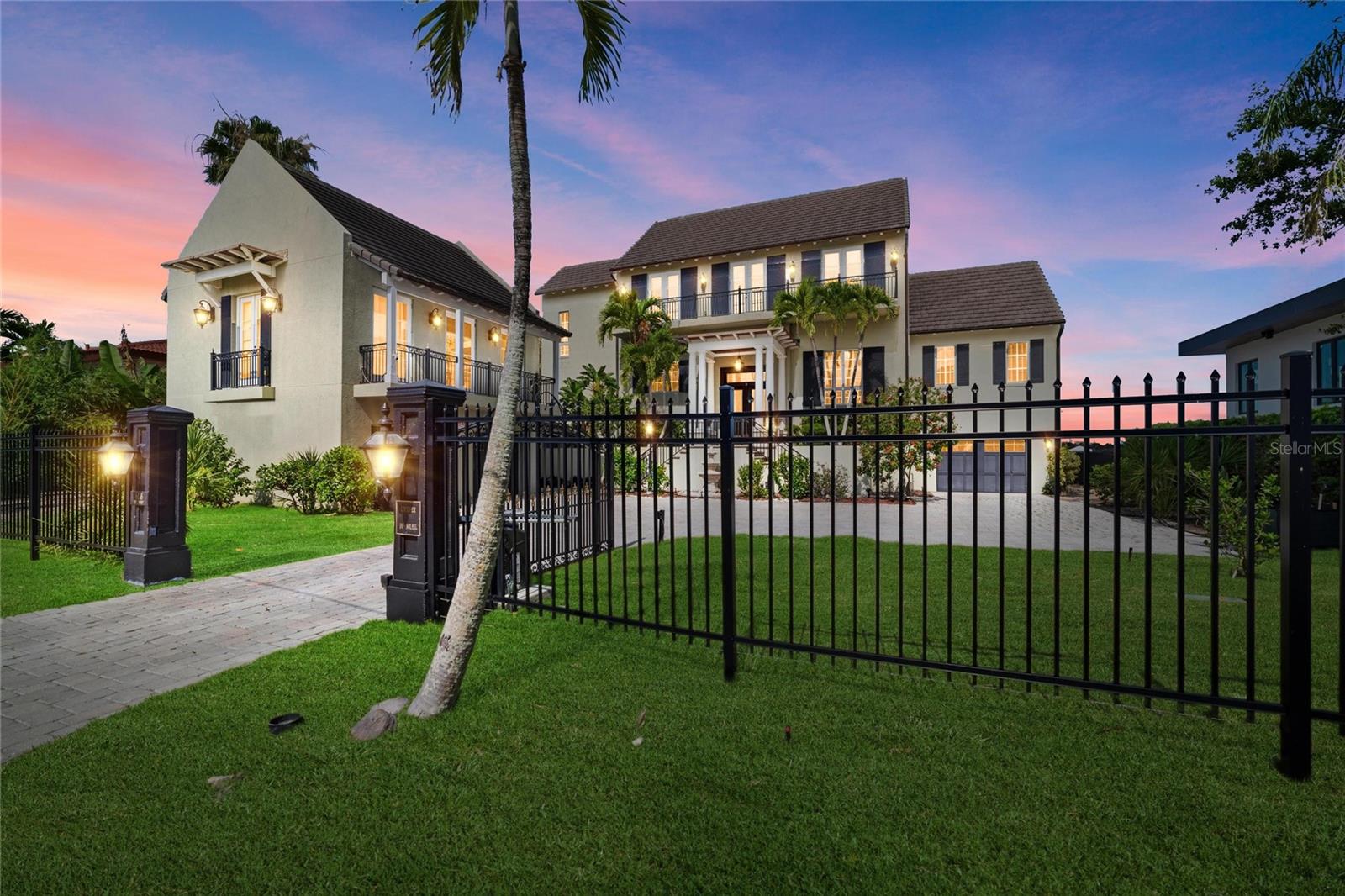 6438 HOLLYWOOD BLVD, SARASOTA, FL, 34231