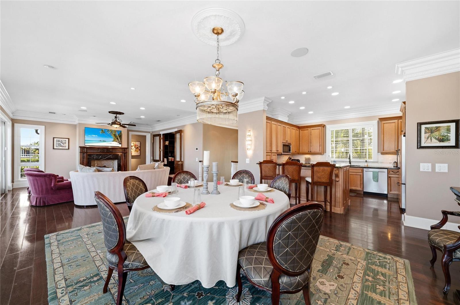 6438 HOLLYWOOD BLVD, SARASOTA, FL, 34231