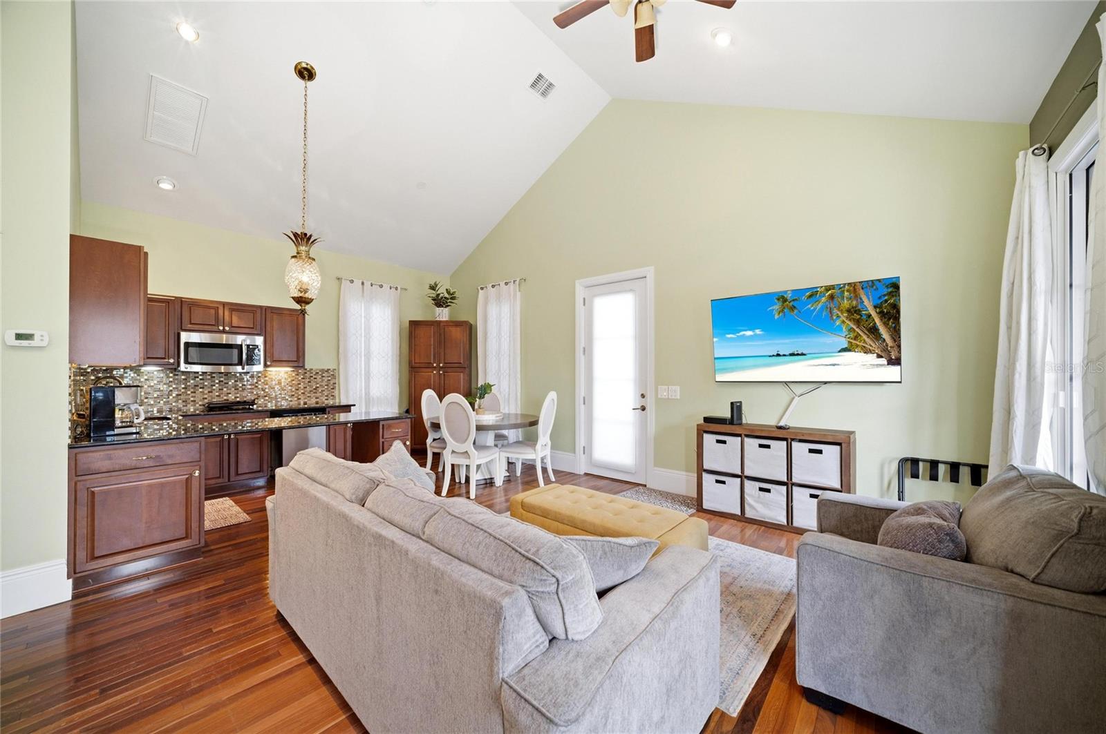 6438 HOLLYWOOD BLVD, SARASOTA, FL, 34231
