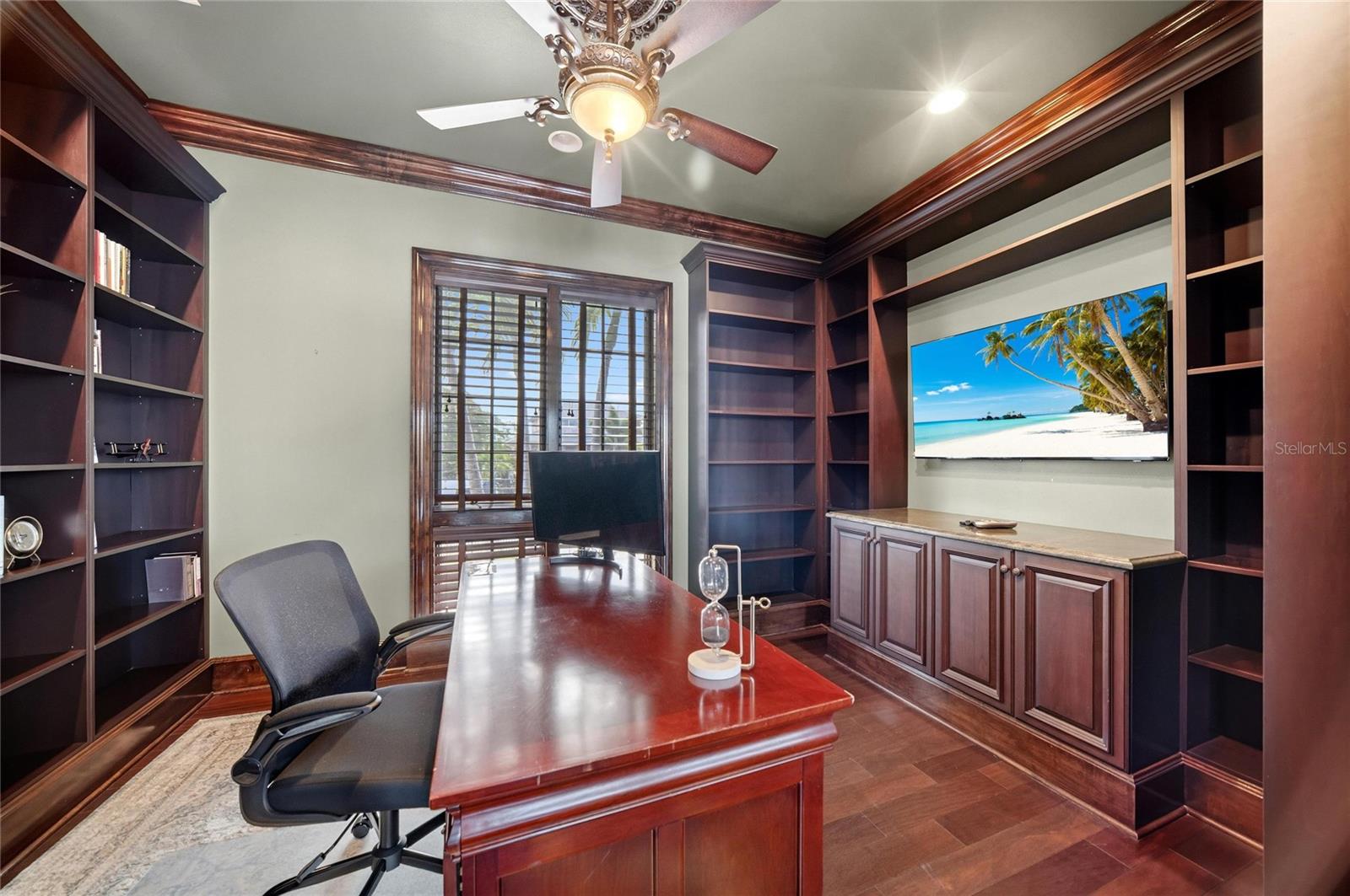 6438 HOLLYWOOD BLVD, SARASOTA, FL, 34231