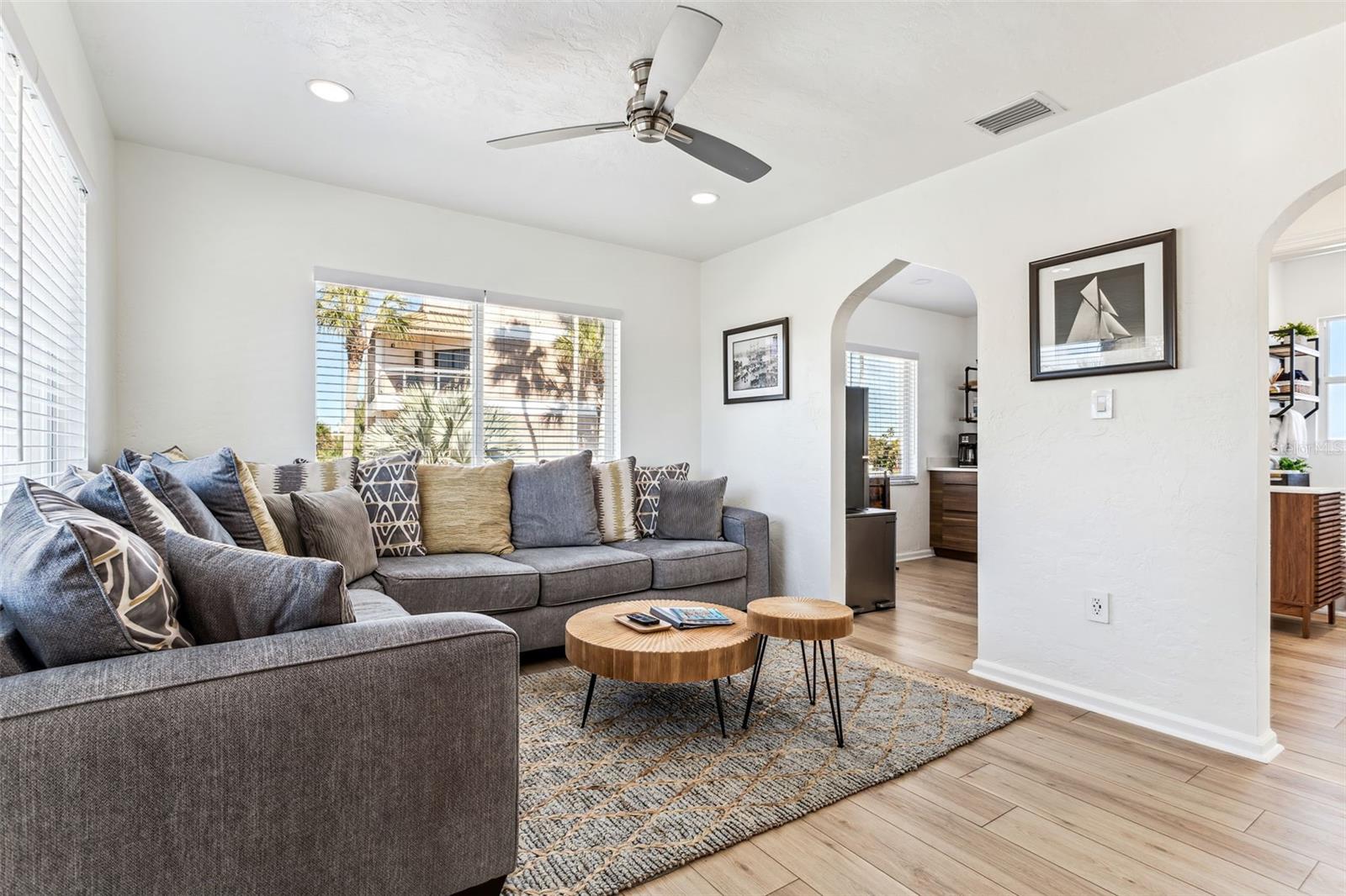 12620 GULF BLVD, TREASURE ISLAND, FL, 33706