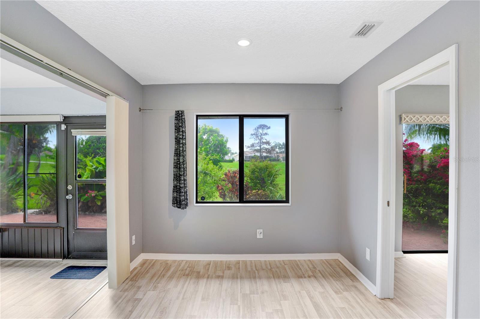 1826 WOLF LAUREL DR, SUN CITY CENTER, FL, 33573