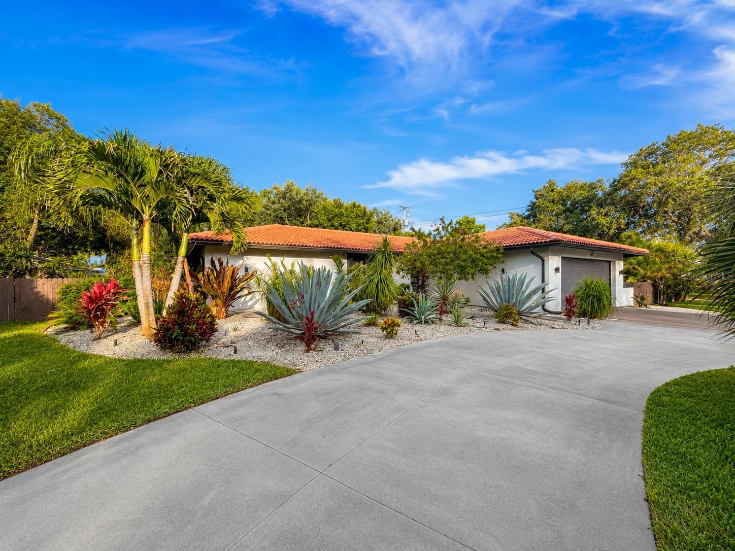 392 W ROSSETTI DR, NOKOMIS, FL, 34275
