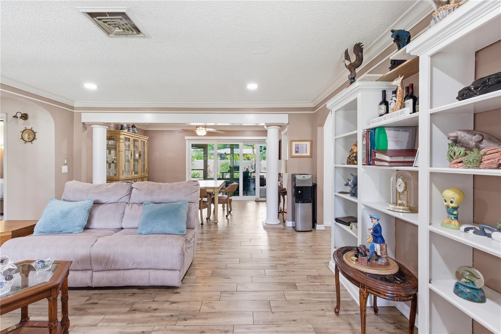 1429 SAN CHARLES DR, DUNEDIN, FL, 34698