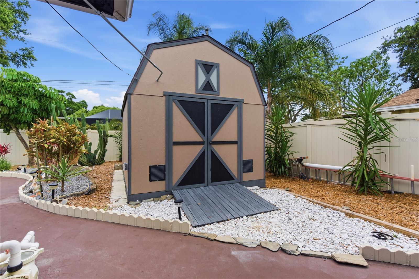 1429 SAN CHARLES DR, DUNEDIN, FL, 34698