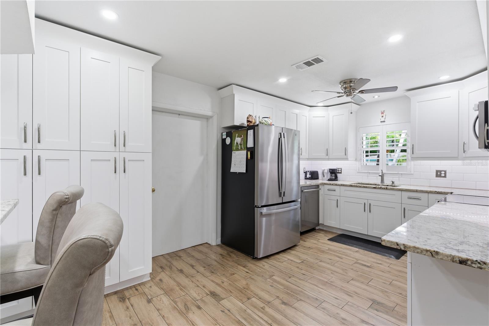 1429 SAN CHARLES DR, DUNEDIN, FL, 34698