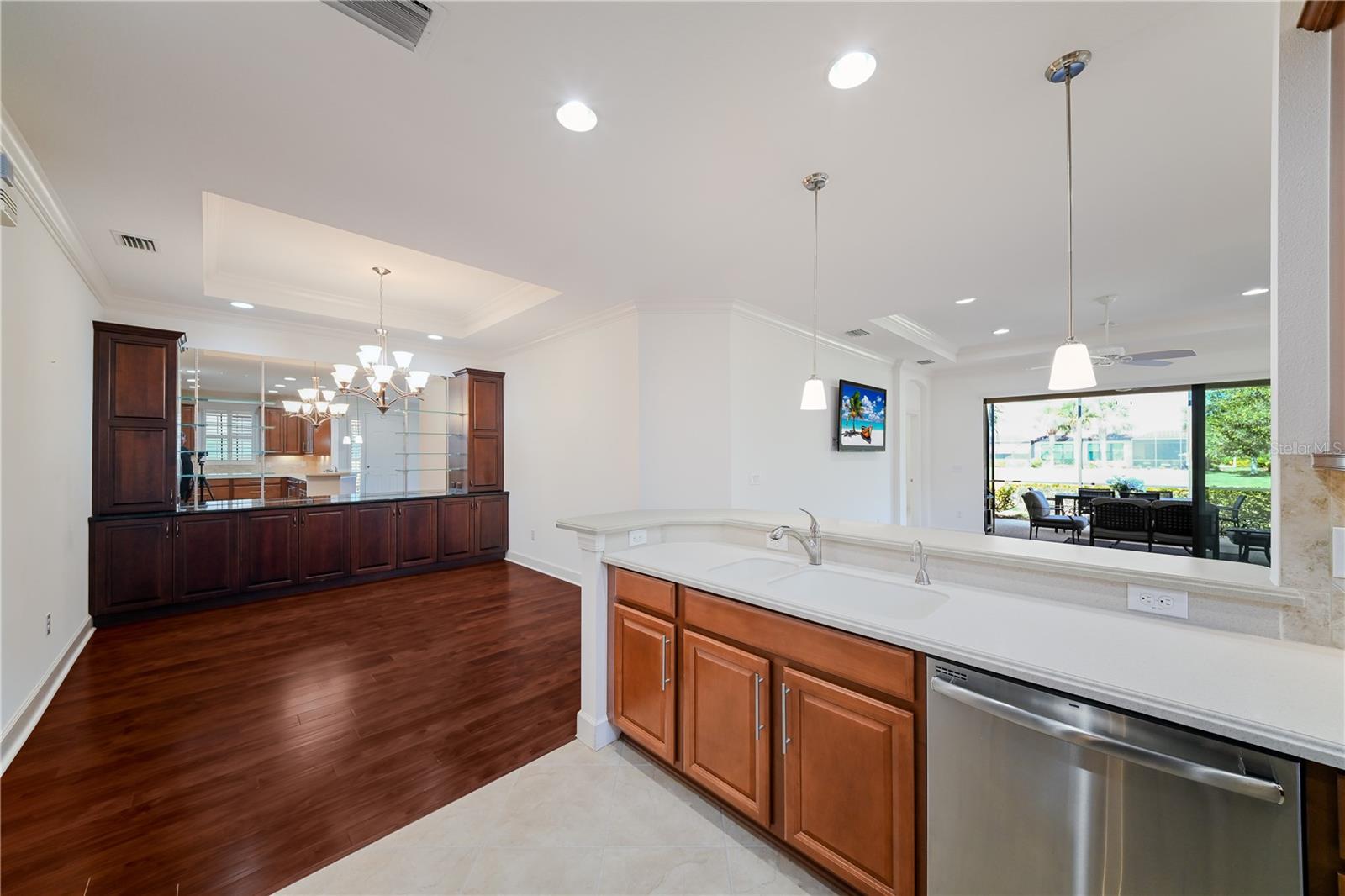5811 CAVANO DR, SARASOTA, FL, 34231