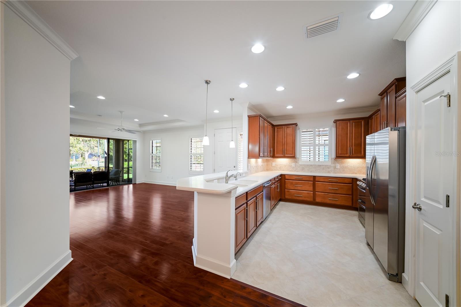 5811 CAVANO DR, SARASOTA, FL, 34231