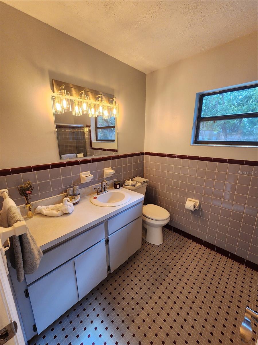 407 LOUIS ST, LEESBURG, FL, 34748