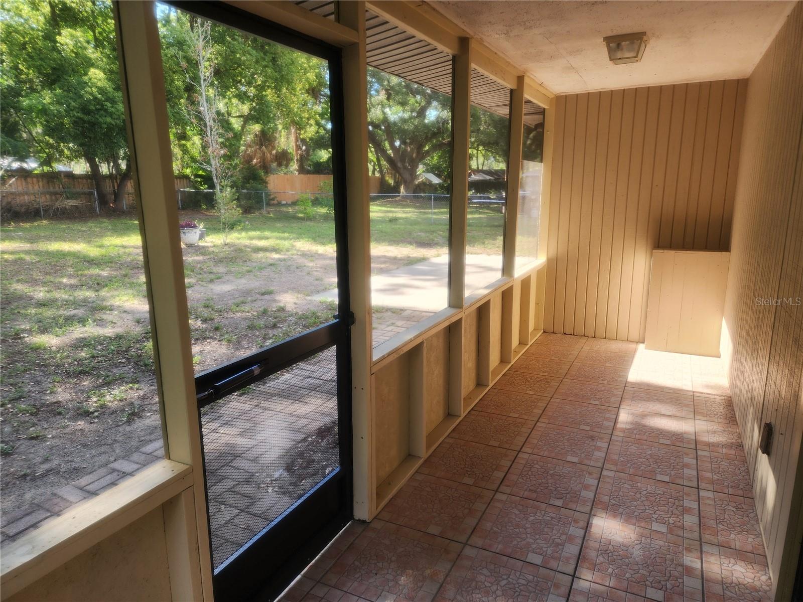 407 LOUIS ST, LEESBURG, FL, 34748