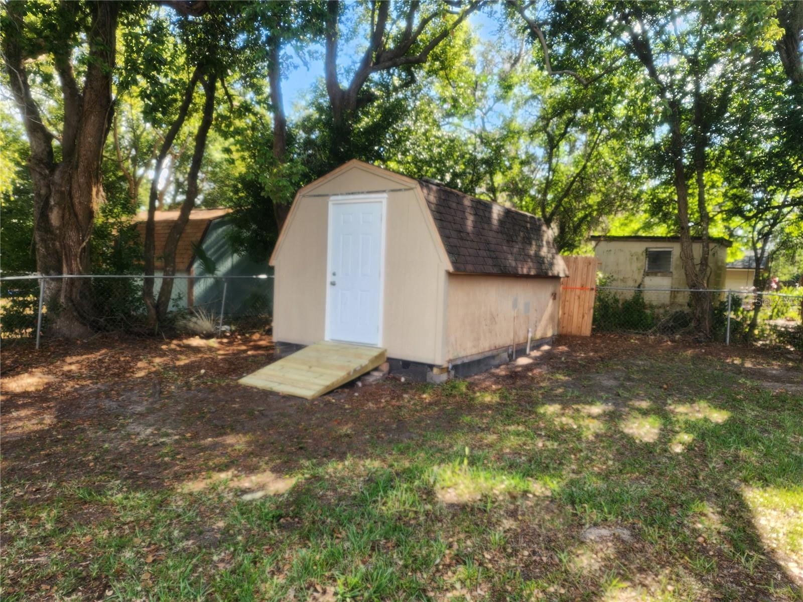 407 LOUIS ST, LEESBURG, FL, 34748