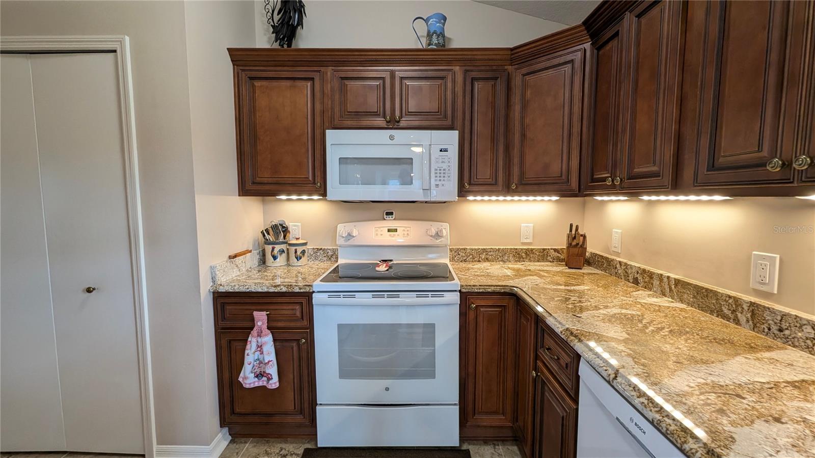 6215 W LEXINGTON DR, CRYSTAL RIVER, FL, 34429