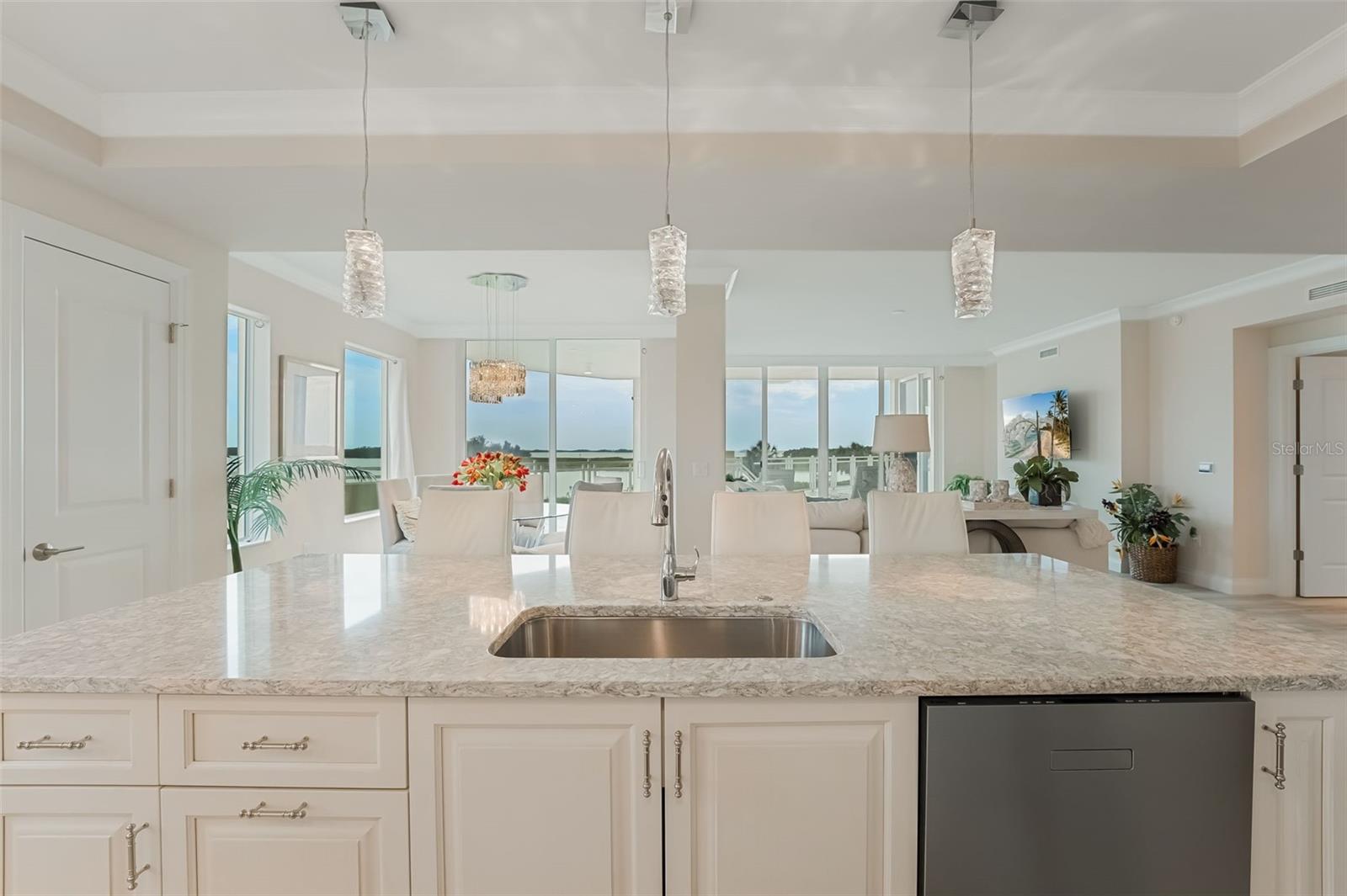 795 COLLANY RD #201, TIERRA VERDE, FL, 33715