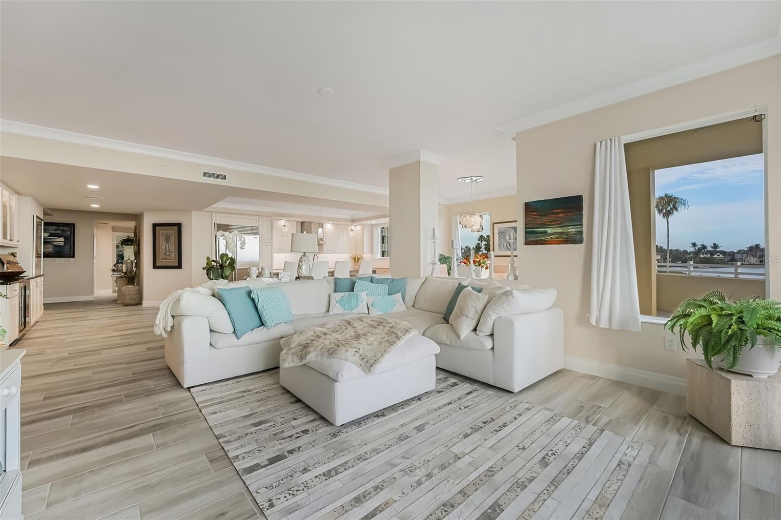 795 COLLANY RD #201, TIERRA VERDE, FL, 33715