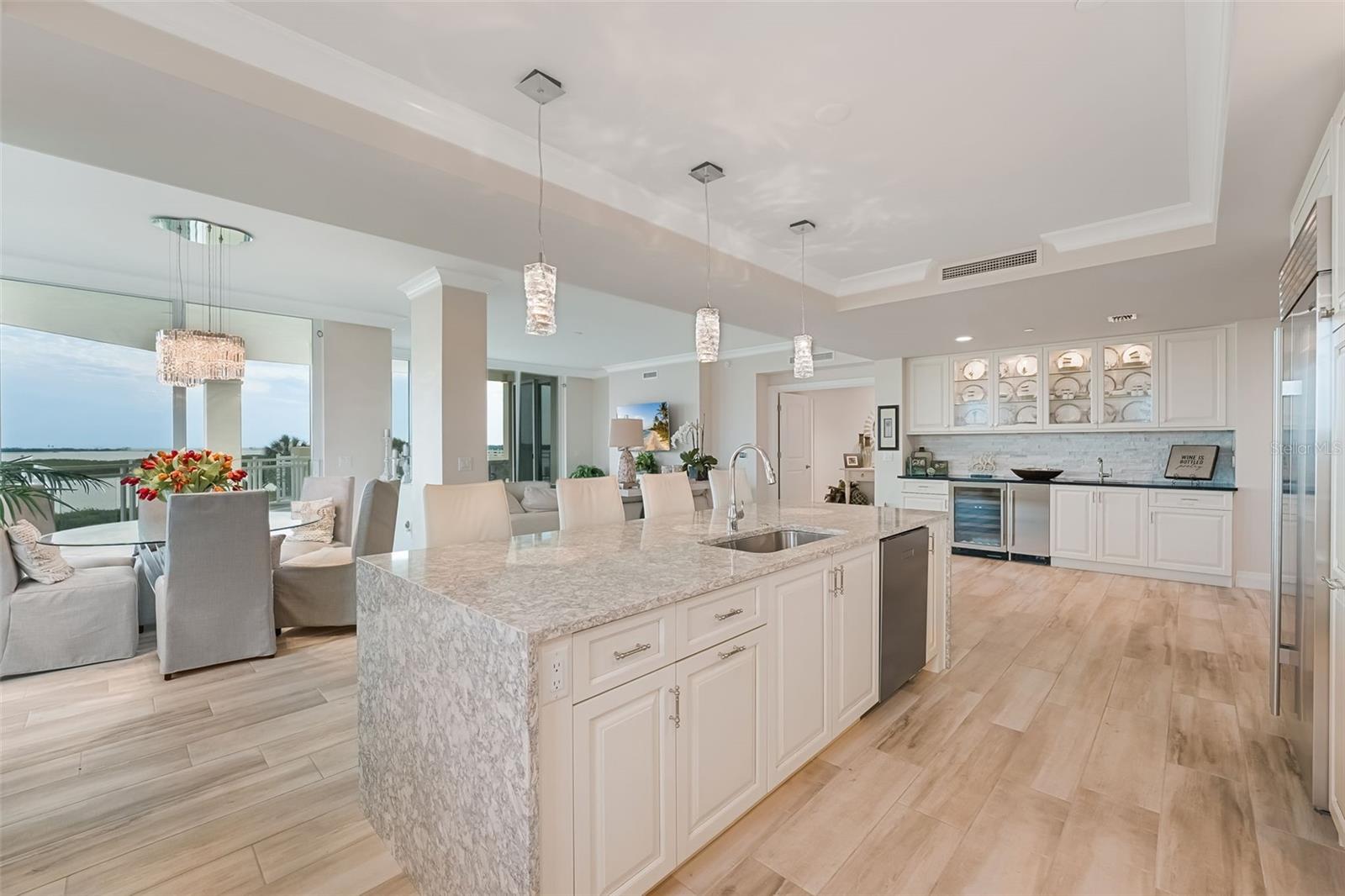 795 COLLANY RD #201, TIERRA VERDE, FL, 33715