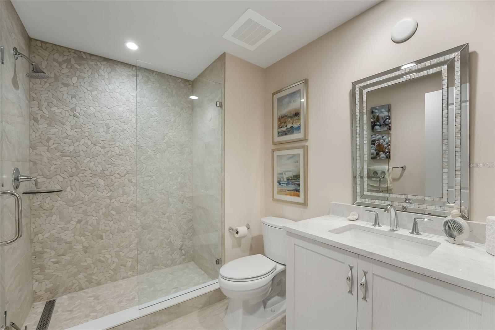 795 COLLANY RD #201, TIERRA VERDE, FL, 33715