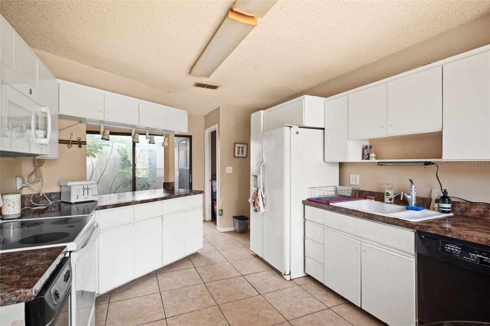 647 BONNIE BLVD, PALM HARBOR, FL, 34684