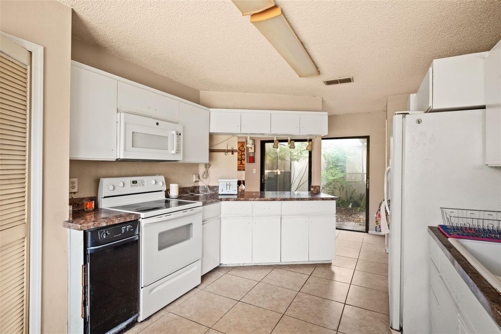 647 BONNIE BLVD, PALM HARBOR, FL, 34684