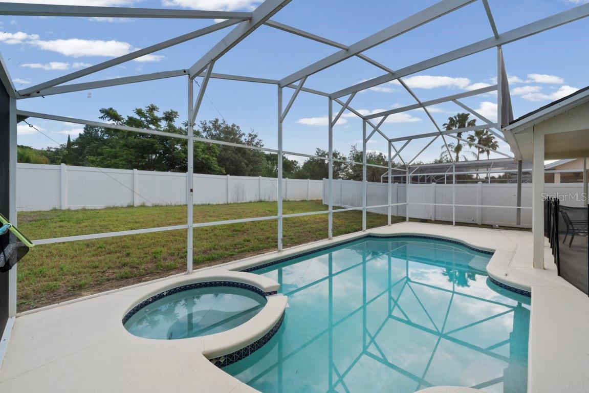 936 BLOOMINGDALE DR, DAVENPORT, FL, 33897