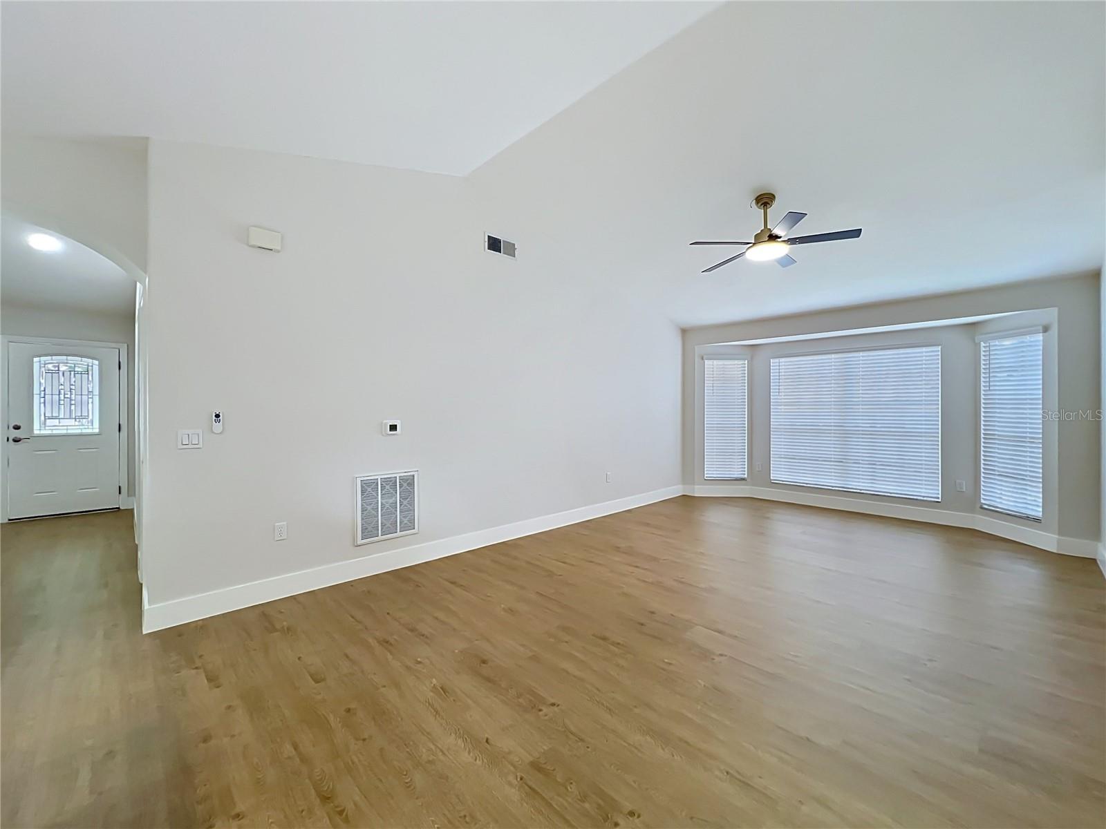 401 COUNTRY WOOD CIR, LAKE MARY, FL, 32746