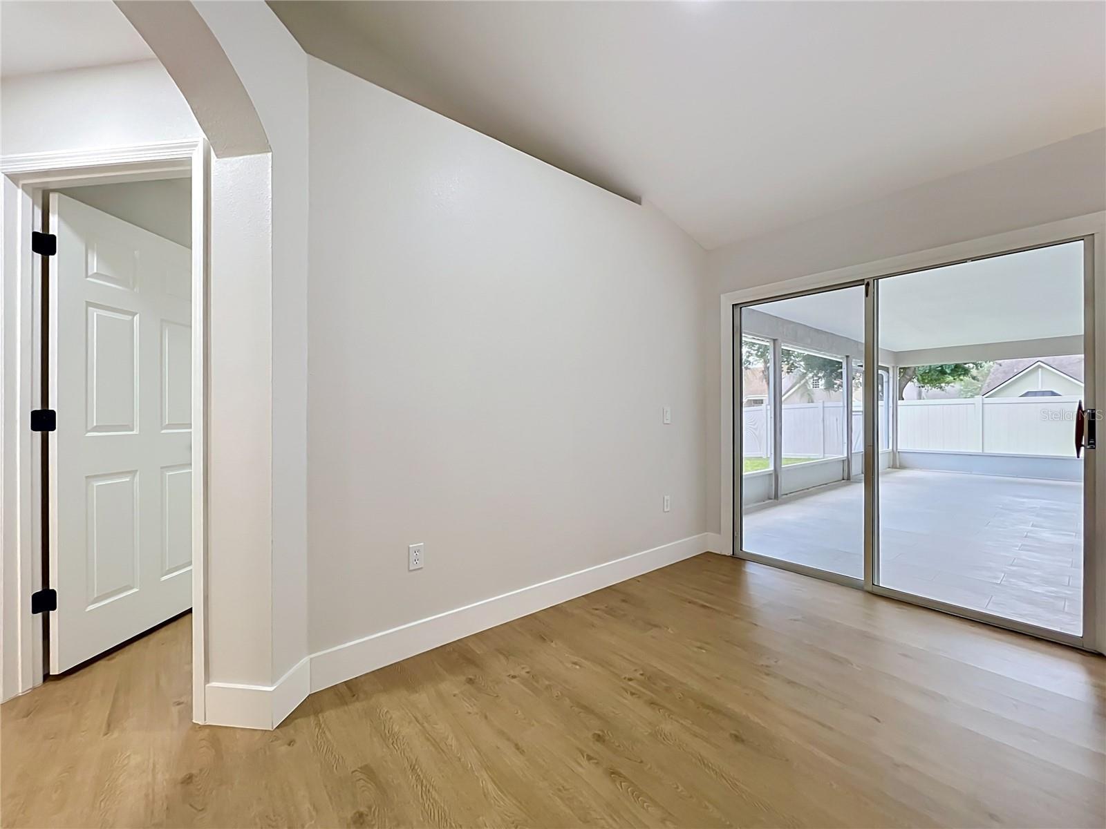 401 COUNTRY WOOD CIR, LAKE MARY, FL, 32746