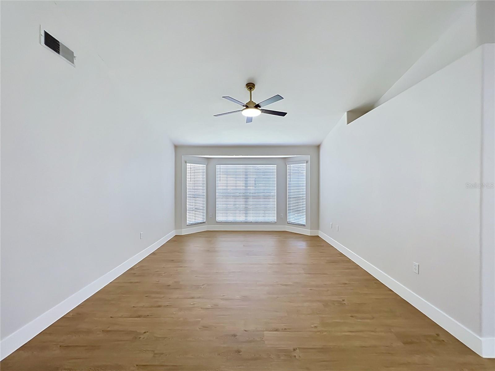 401 COUNTRY WOOD CIR, LAKE MARY, FL, 32746