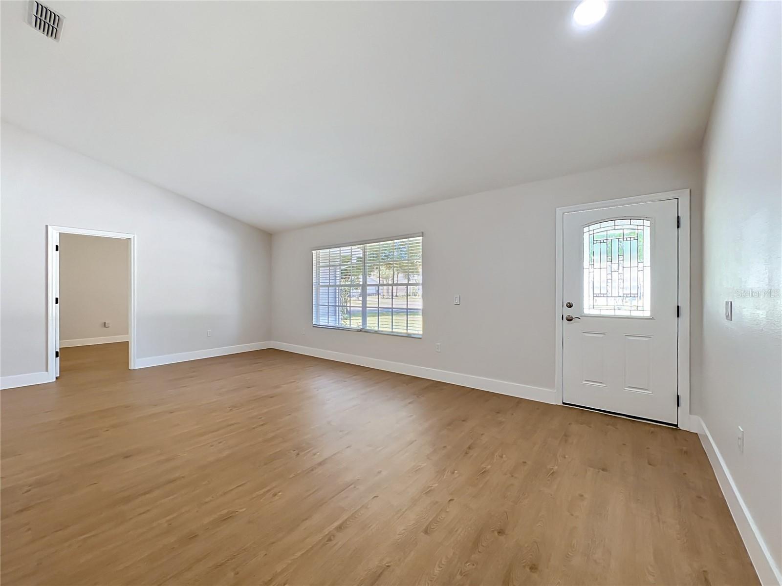 401 COUNTRY WOOD CIR, LAKE MARY, FL, 32746