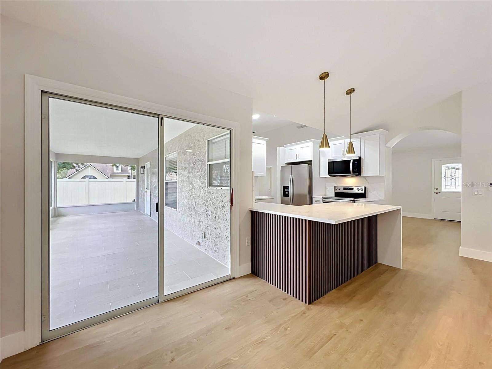401 COUNTRY WOOD CIR, LAKE MARY, FL, 32746