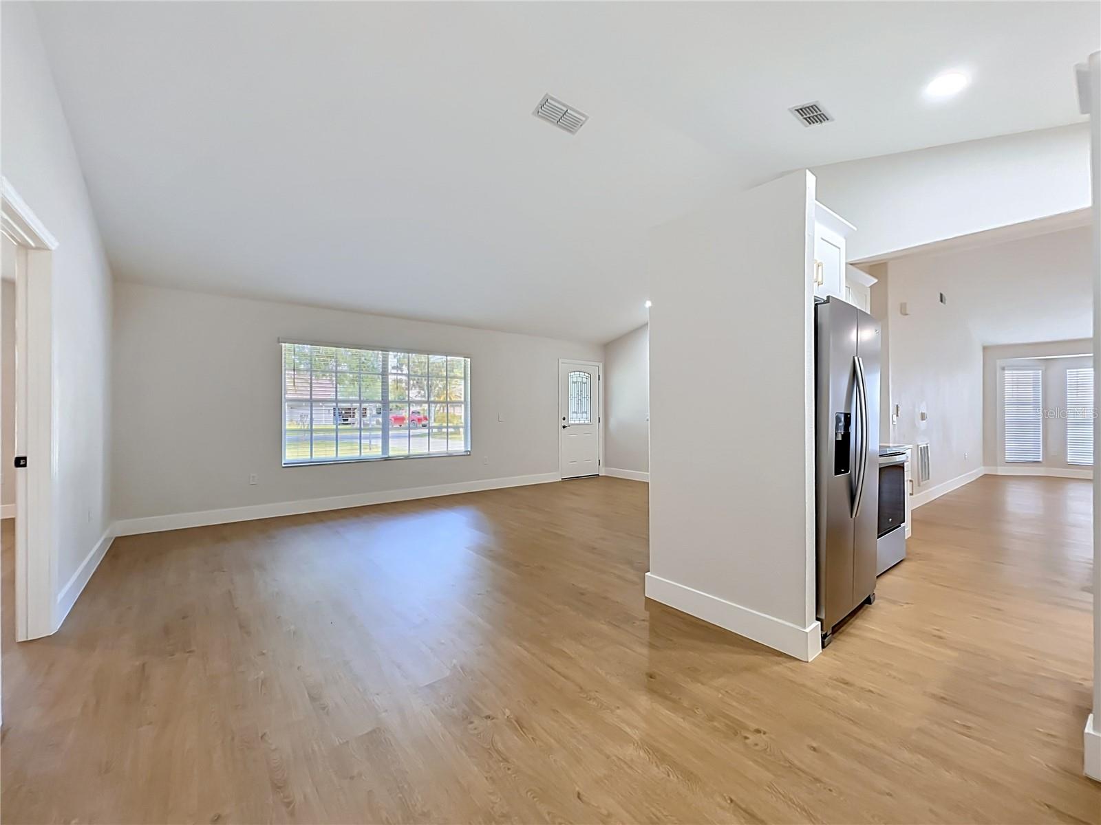 401 COUNTRY WOOD CIR, LAKE MARY, FL, 32746