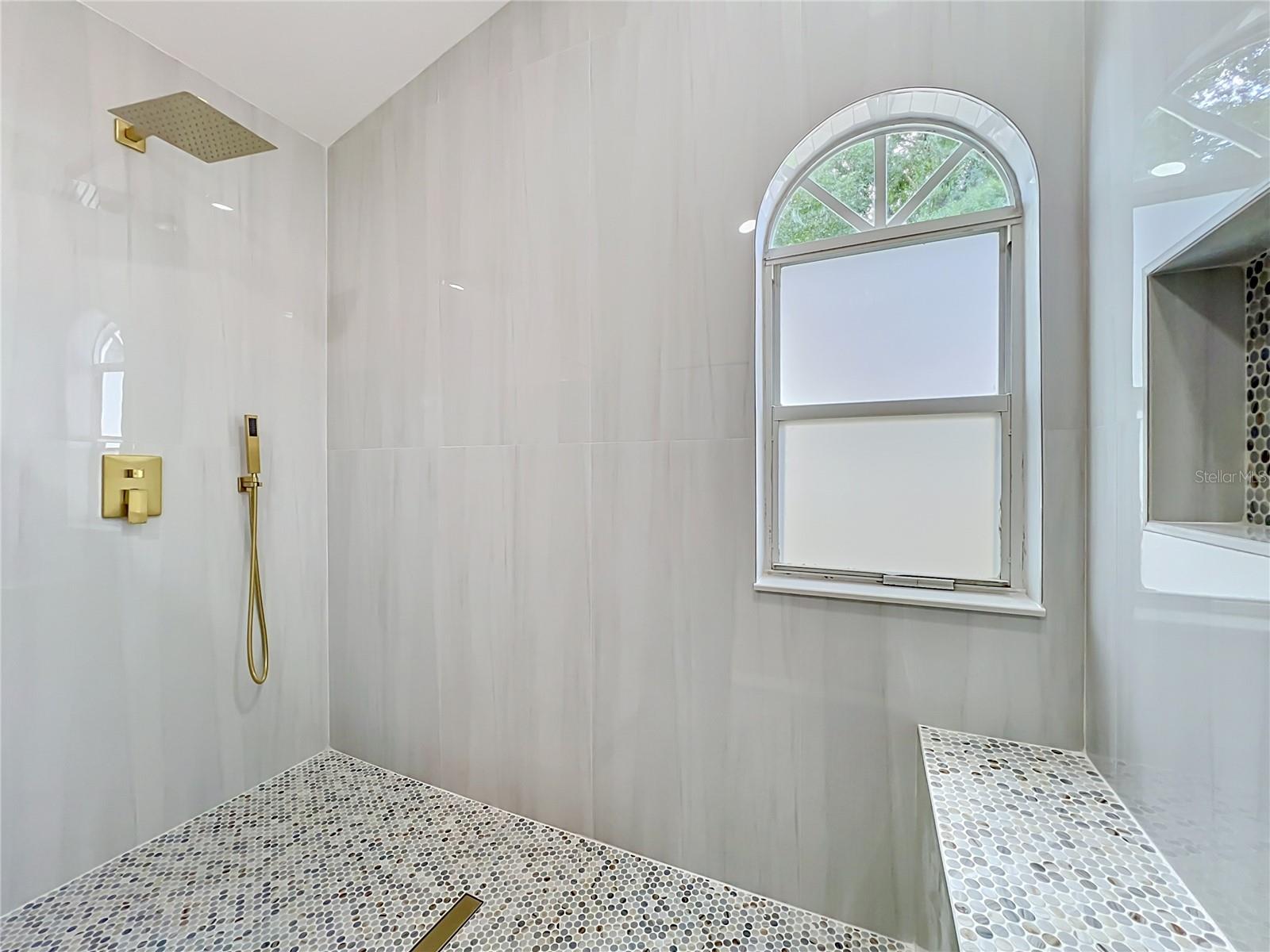 401 COUNTRY WOOD CIR, LAKE MARY, FL, 32746