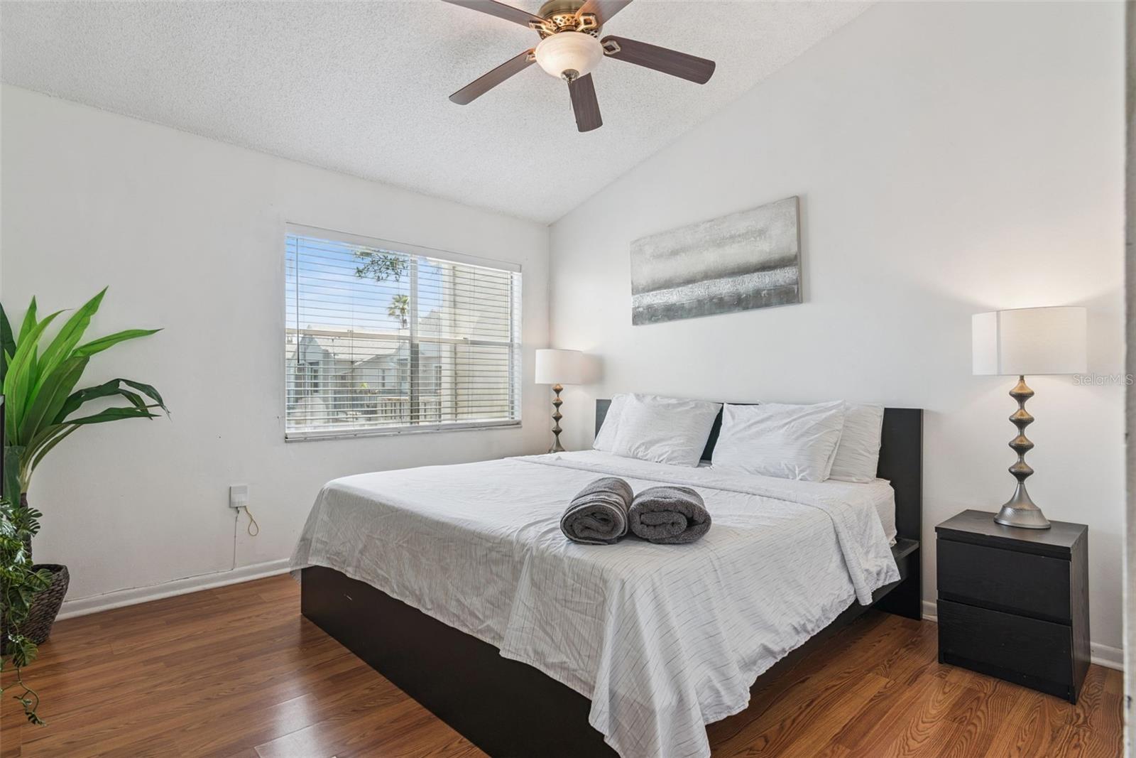 2564 WOODGATE BLVD #204, ORLANDO, FL, 32822