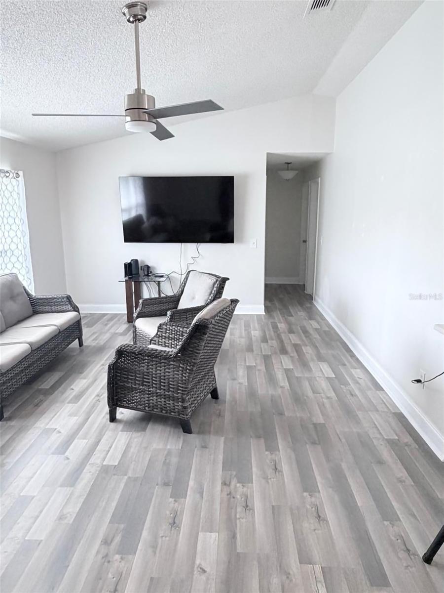 3237 LONDON AVE, DELTONA, FL, 32738