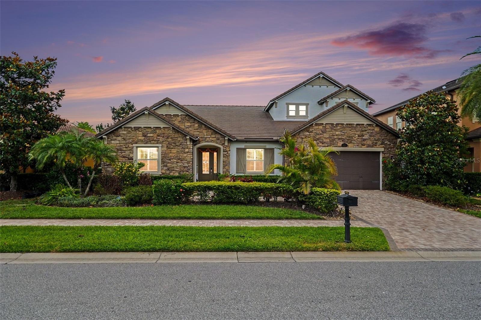 18213 PINE HAMMOCK BLVD, LUTZ, FL, 33548