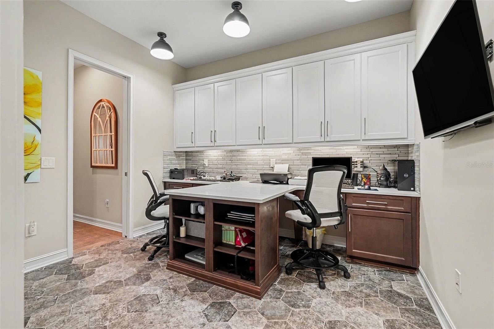 18213 PINE HAMMOCK BLVD, LUTZ, FL, 33548