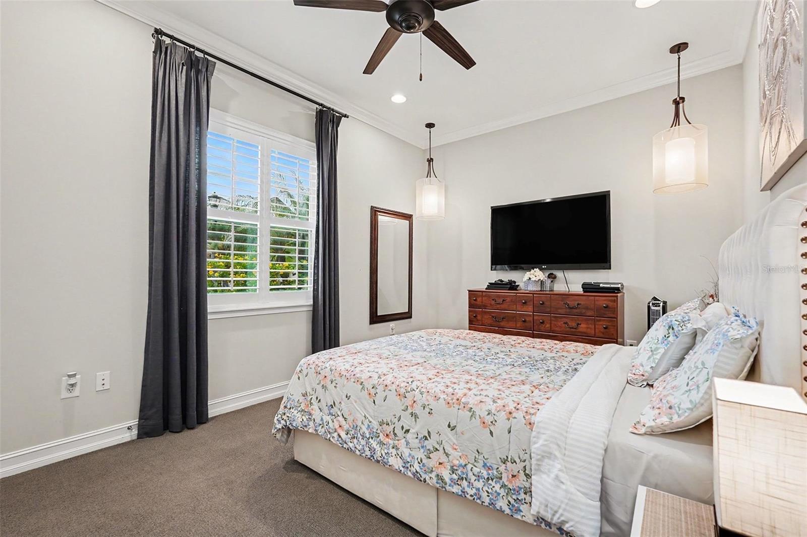 18213 PINE HAMMOCK BLVD, LUTZ, FL, 33548