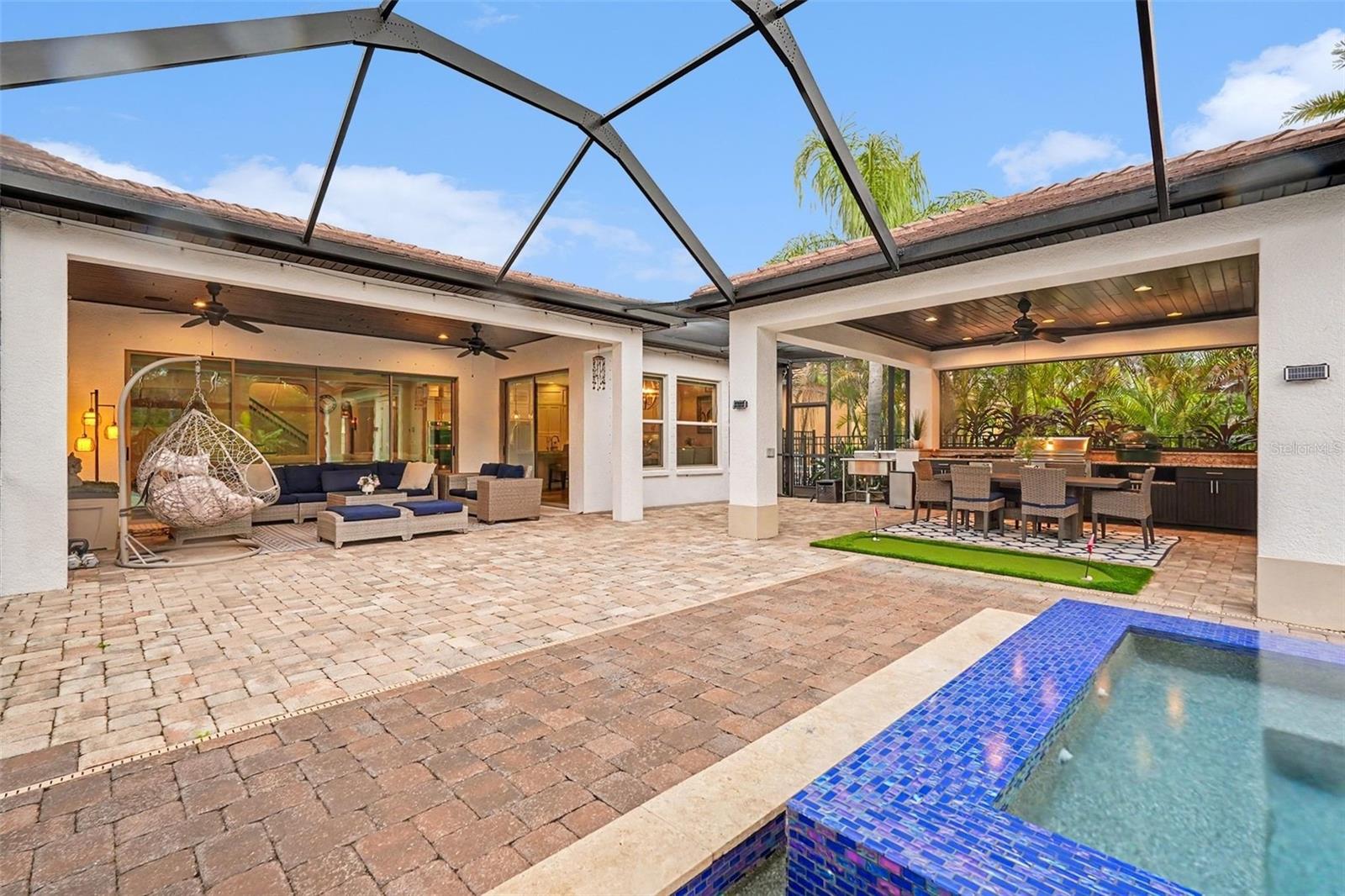 18213 PINE HAMMOCK BLVD, LUTZ, FL, 33548
