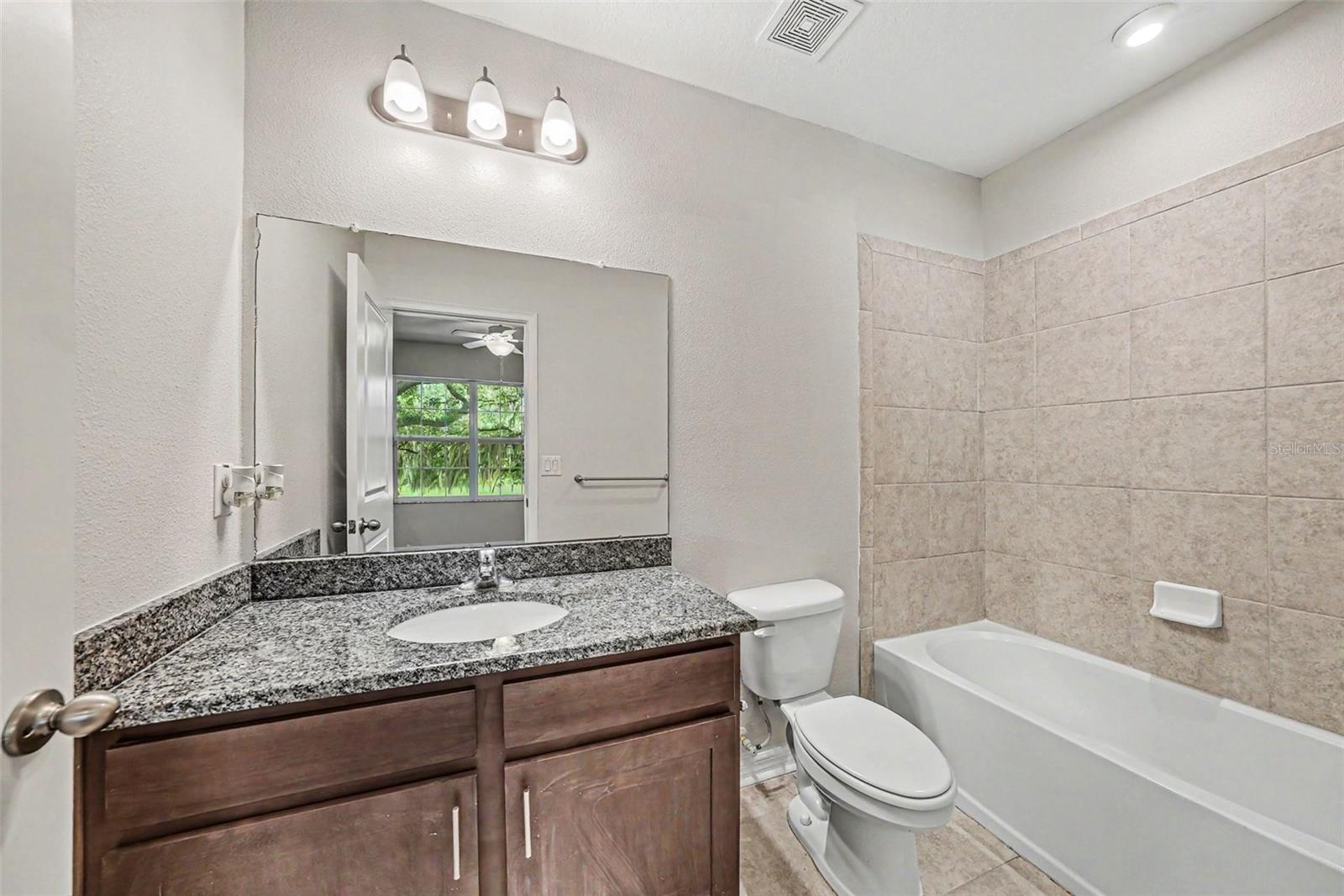 1124 HILLHURST DR, WESLEY CHAPEL, FL, 33543