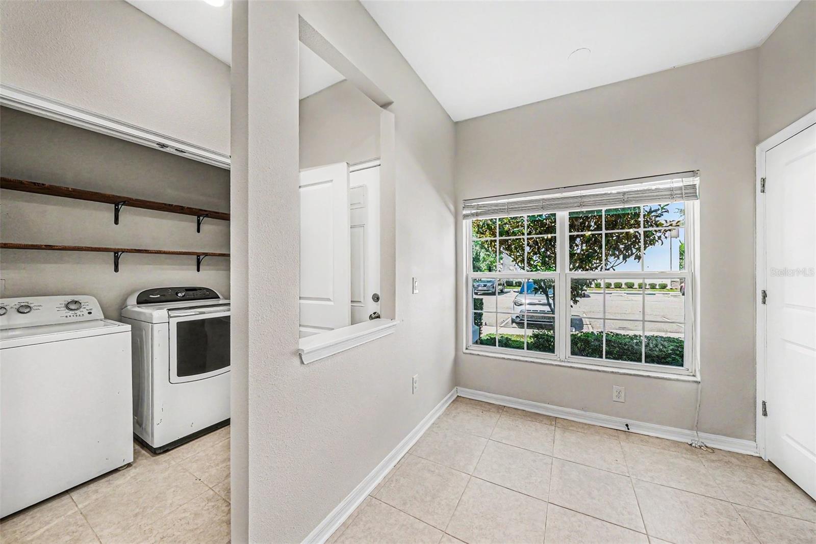 1124 HILLHURST DR, WESLEY CHAPEL, FL, 33543
